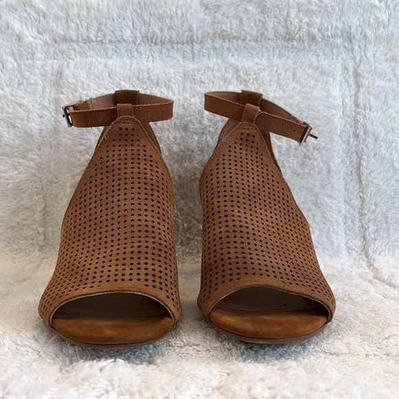 Suede Steve Madden Stack Heel with Peep Toe - Picture 6 of 16